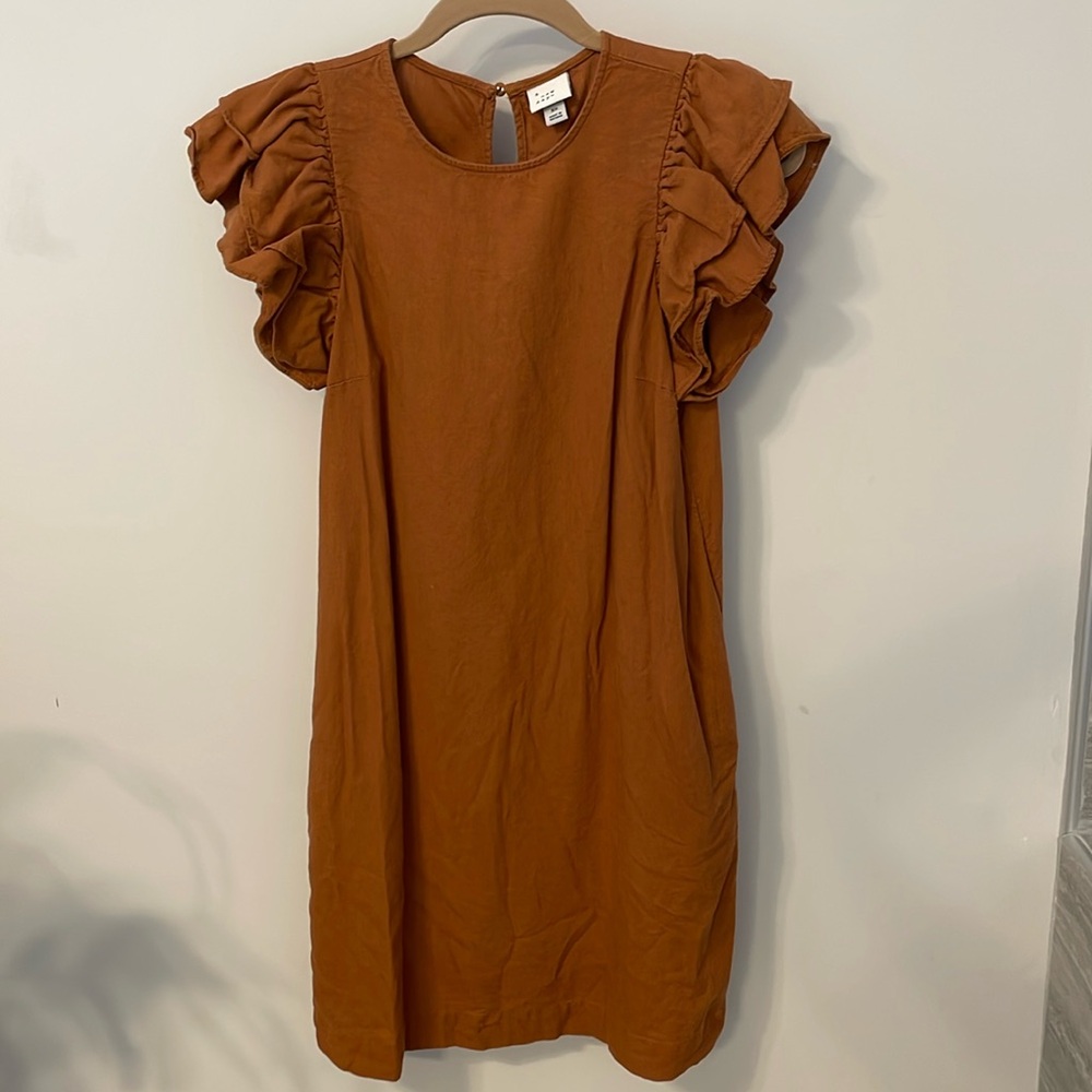 Ruffled short sleeve dress